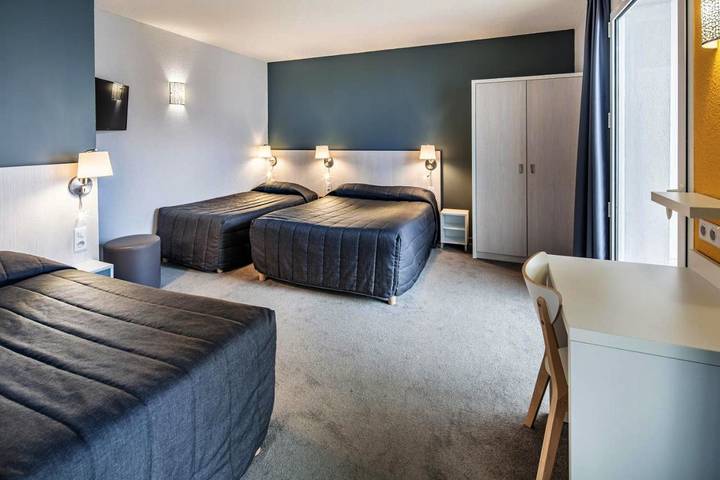 Hôtel pour 4 personnes, avec terrasse et vue, animaux acceptés dans Grotte de Massabielle - 3