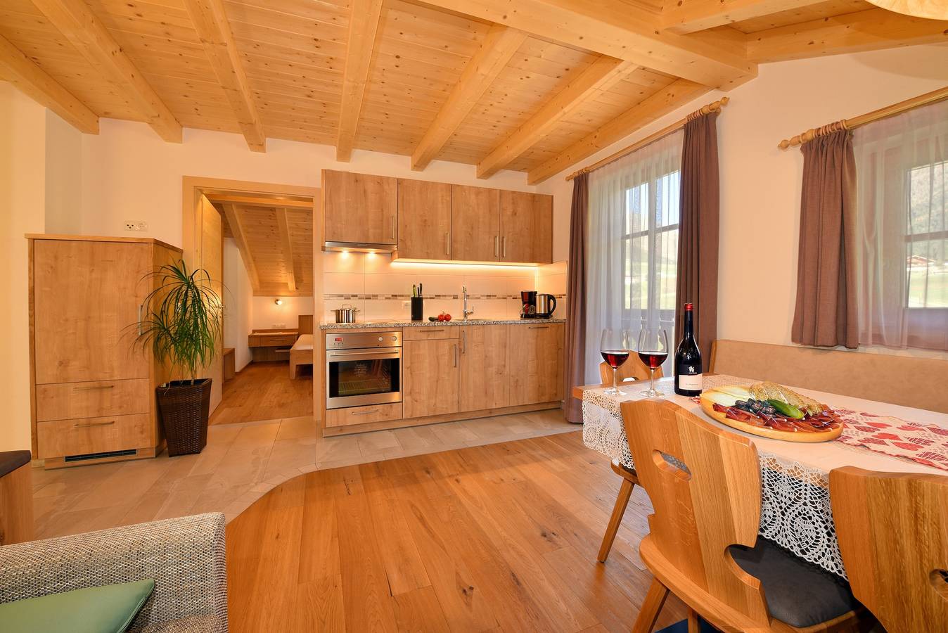 Appartamento intero, Appartamento 'Feldererhof Apt Almenblick' con vista sulle montagne, giardino in comune e Wi-Fi in Monti del Villgraten, Valle di Casies