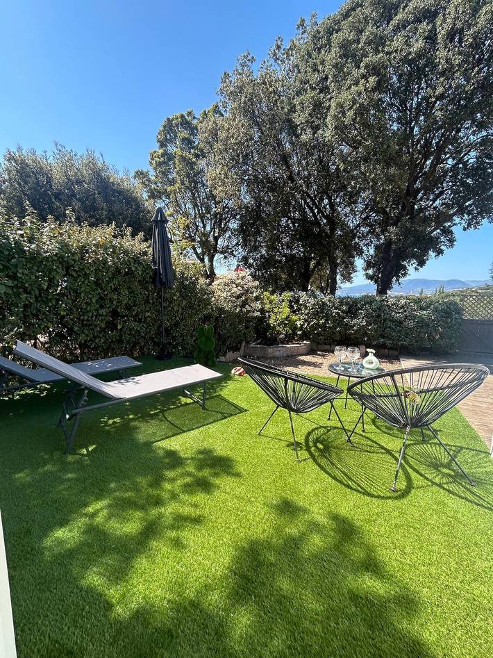 Maison de vacances pour 6 personnes, avec jardin ainsi que terrasse et piscine en Corse