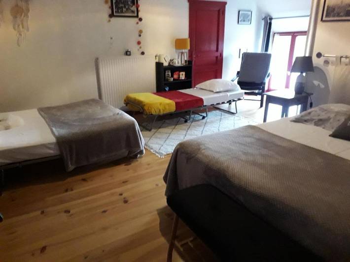 Location de vacances pour 3 personnes, avec Terrasse et Jardin ainsi que Piscine et Vue à Onzain - 2