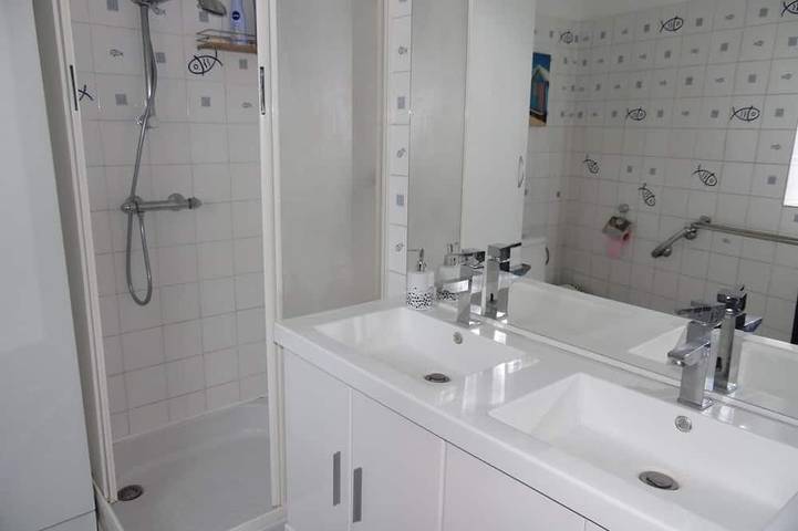Los Cierres De Tuileries. 8 personas .170 € Noche / WIFI in Villiers-sur-Tholon, Auxerre region