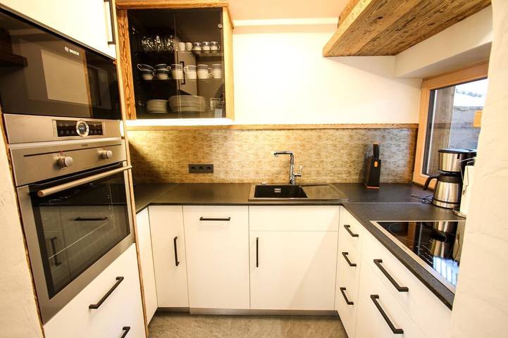 Geheel appartement, Vakantieappartement voor 8 personen met balkon in Königsleiten, Pinzgau