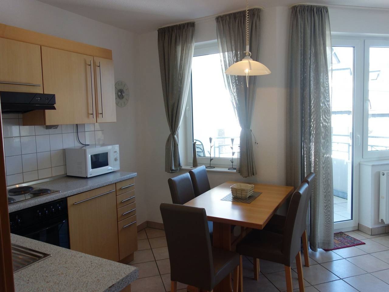 Ganze Wohnung, Ferienwohnung für 4 Personen mit Garten in Willingen, die Mittelgebirge