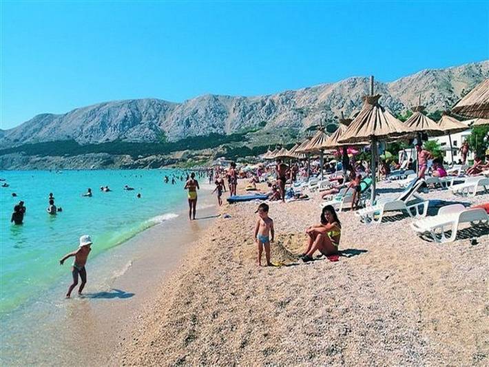 Dvokrevetna soba s vlastitom kupaonicom in Vela plaža, Baška