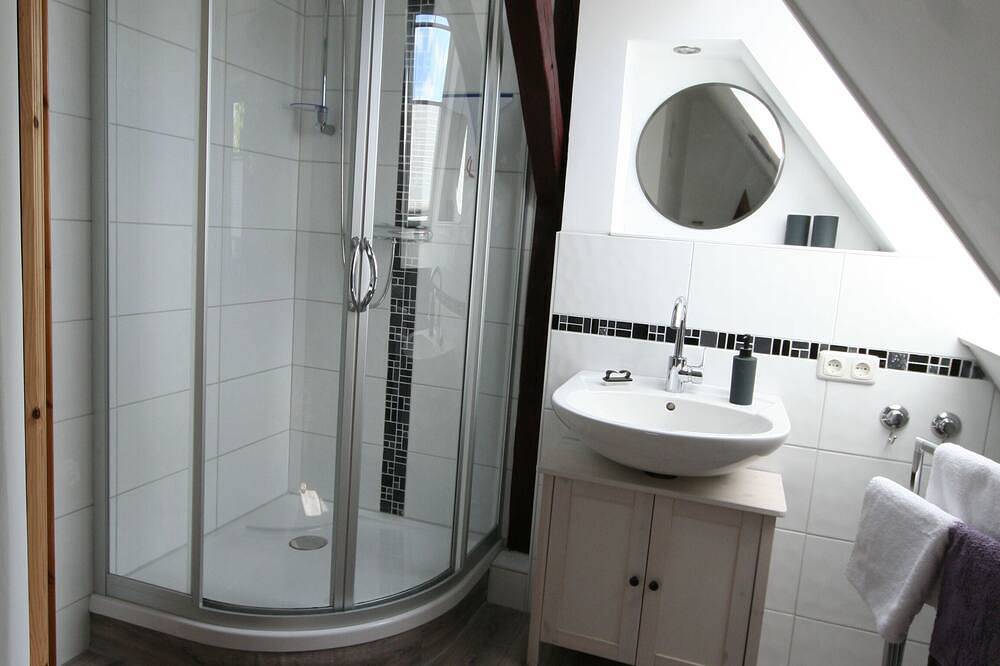 Ganze Wohnung, Ferienwohnung mit Balkon und Ostseeblick an der Eckernförder Bucht in Waabs, Rendsburg-Eckernförde