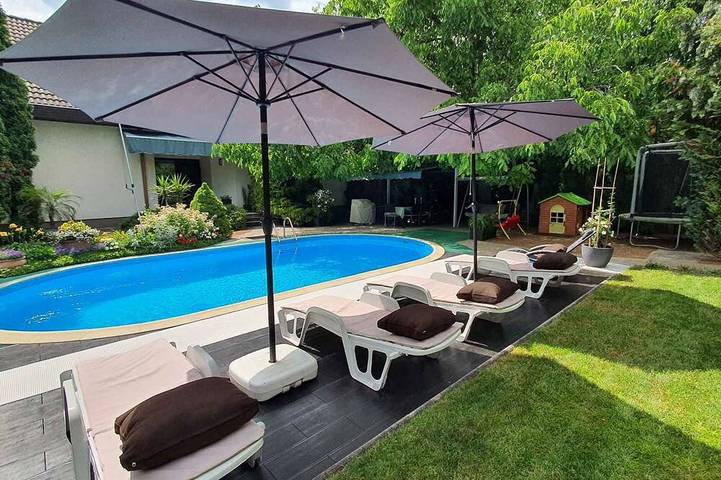 Ferienhaus für 8 Personen, mit Garten