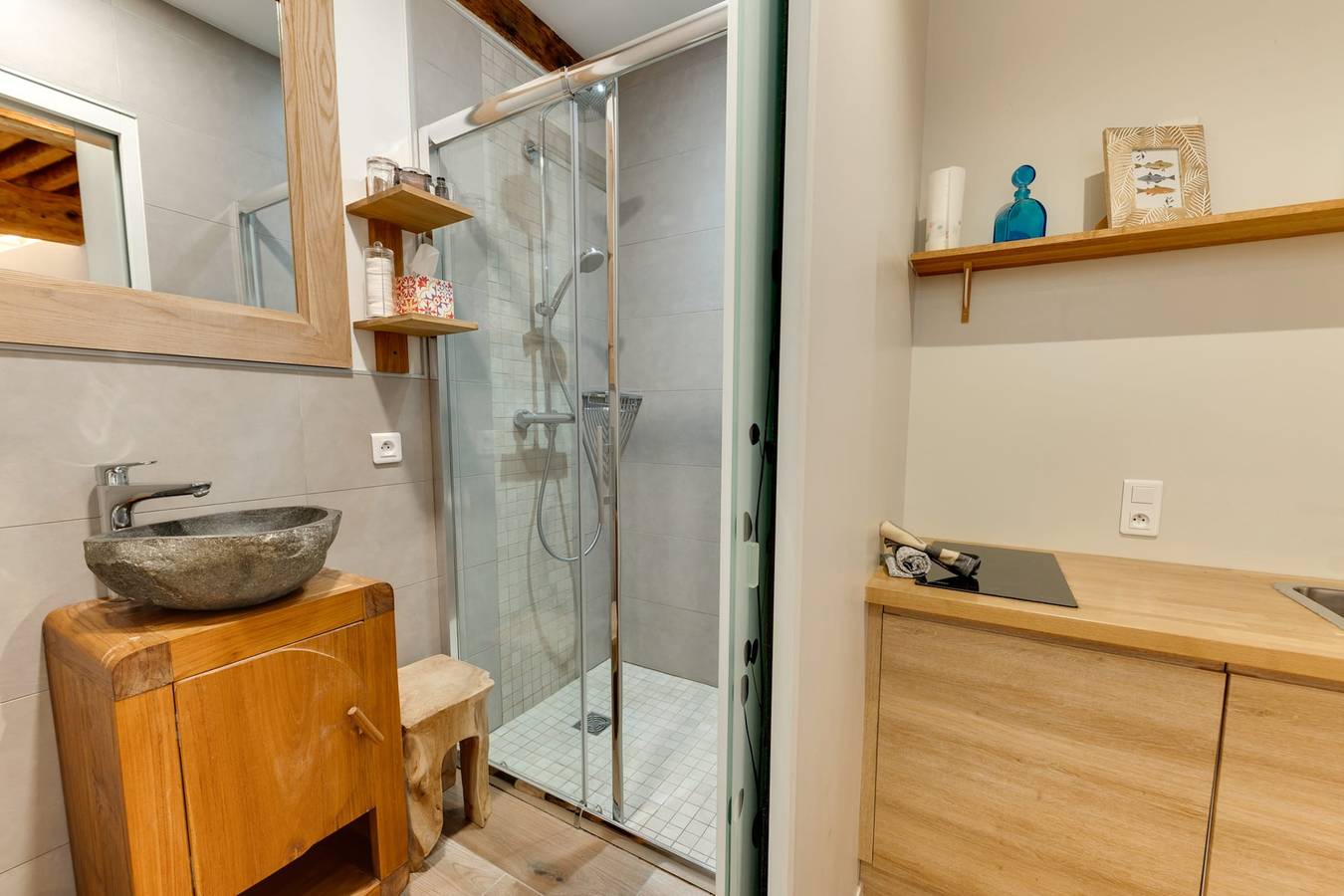 Apartamento vacacional entero, La Cour Filaterie - Suite of 30 sq. m in the ❤️ Annecy 🥐 breakfast included in Annecy, Annecy (commune)
