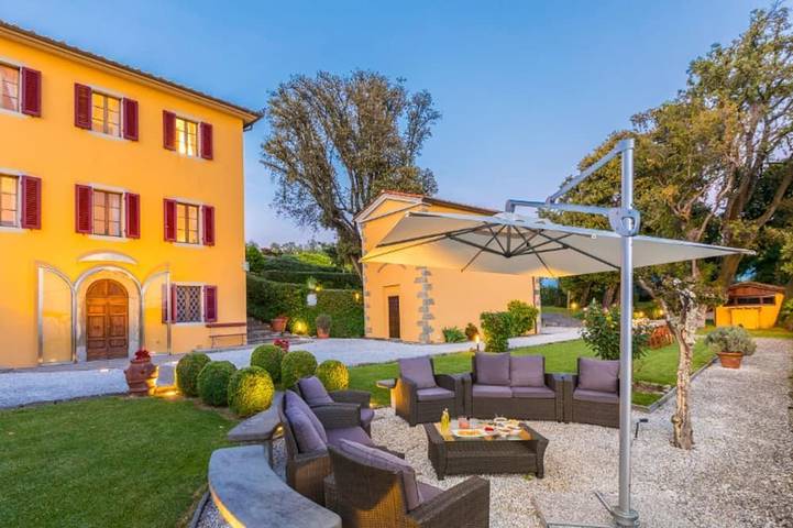 Ferienhaus für 12 Personen, mit Garten