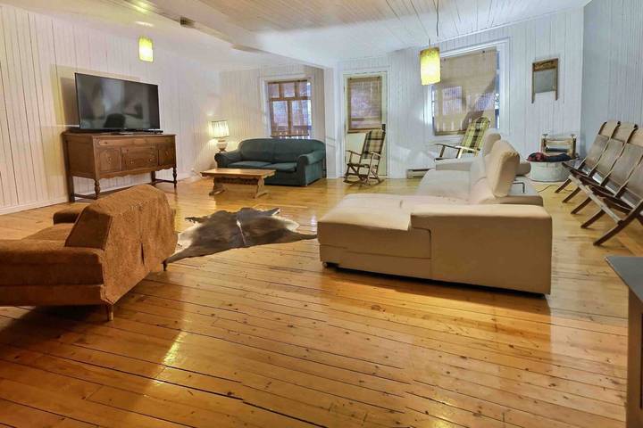 Chalet pour 24 personnes, avec balcon/terrasse et sauna, animaux acceptés dans Canada - 3