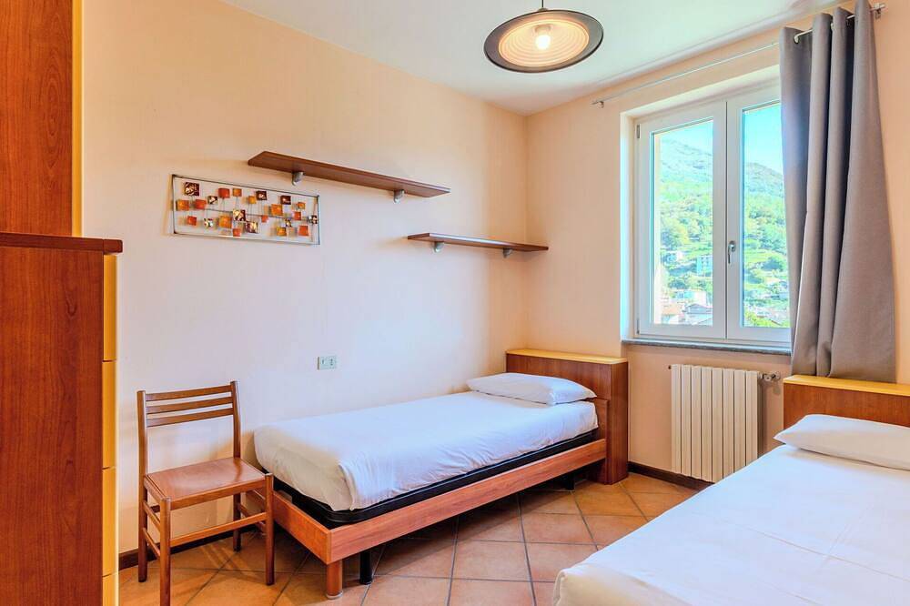 Ganze Wohnung, Schöne Wohnung für 4 Leute mit  W-Lan, Klimaanlage, Tv und Innenhof in Trezzone, Veltlin