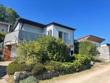 Ferienhaus für 4 Personen, mit Seeblick und Terrasse sowie Garten in Malchin