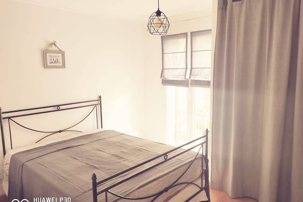 3-room apartment of 80 m2 in a villa with 70 m2 of terrace / garden + jacuzzi in Menton, Nizza und Umgebung