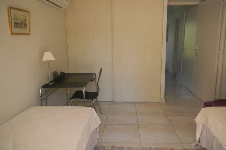 Location de vacances pour 8 personnes, avec balcon et jardin à Combas - 4