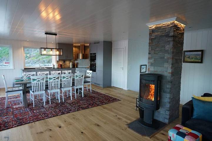 Ferienhaus für 9 Personen, mit Sauna und Garten sowie Balkon auf den Lofoten