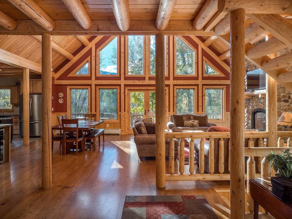 Rediker Retreat- Authentic Riverfront Luxury Log Home in Newry, Sunday River