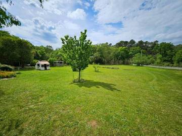 Gîte pour 2 personnes, avec piscine ainsi que vue et jardin à Cotignac