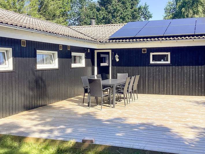 Ferienhaus für 12 Personen, mit Terrasse und Garten sowie Pool und Sauna in Marielyst - 3