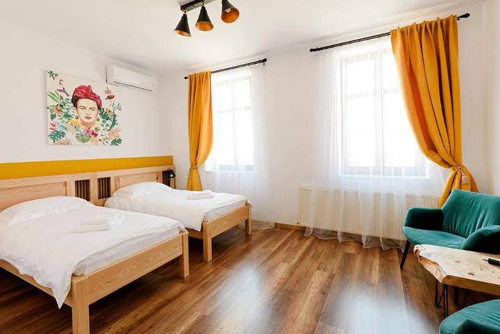Maison d’hôte pour 3 personnes, avec Terrasse et Jardin à Sibiu