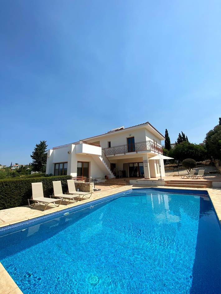 Holiday rental for 7 people, with terrace in Peyia