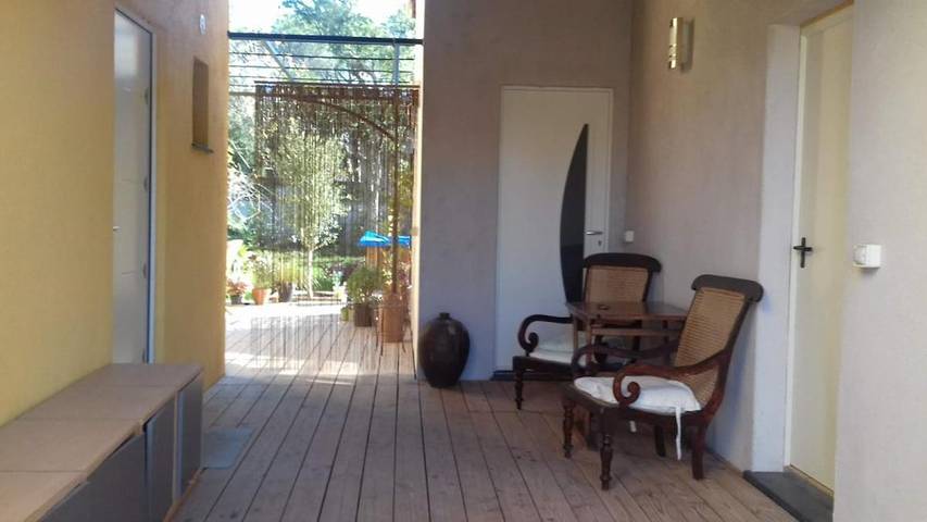 Gîte pour 4 personnes, avec terrasse et piscine à Le Cannet-des-Maures - 2