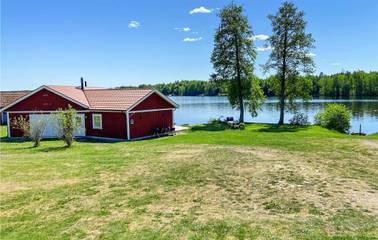 Ferienhaus für 22 Personen, mit Terrasse und Seeblick sowie Garten und Sauna in Südschweden