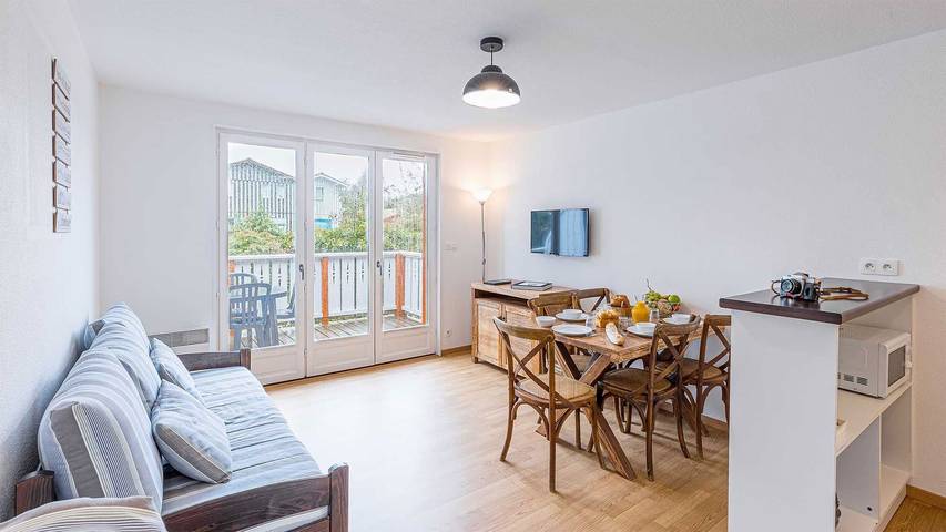 Appartement de vacances pour 5 personnes, avec Balcon/Terrasse et Balcon ainsi que Terrasse et Piscine à Le Teich