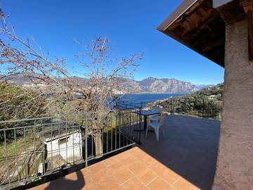 Holiday Rental for 2 People in Malcesine, Garda Mountains, Photo 1