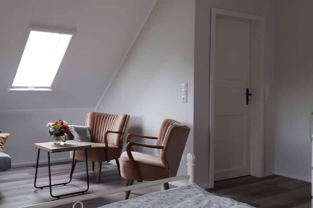 Ganze Wohnung, Fewo \"Idylle am Wittkamp\" - Appartement/Fewo, Bad, Wc, 1 Schlafraum in Apen, Ammerland