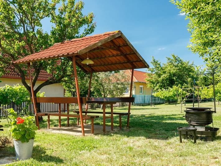 Ferienhaus für 6 Personen, mit Seeblick und Terrasse sowie Garten, mit Haustier in Ungarn - 4