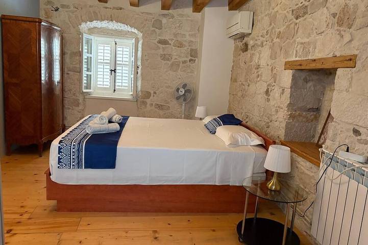 Villa für 10 Personen, mit Balkon in Split-Dalmatien - 4