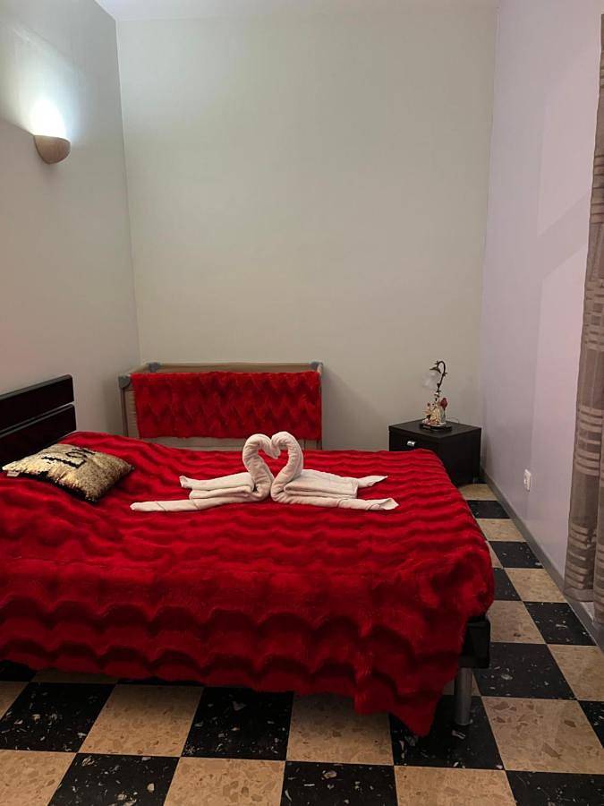 Gîte pour 6 personnes, avec jacuzzi ainsi que terrasse et bassin pour enfant à Conilhac-Corbières - 2