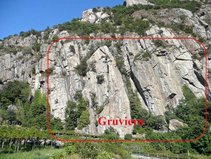 Hôtel pour 2 personnes, avec terrasse dans Pont-Saint-Martin (Aosta) - 3