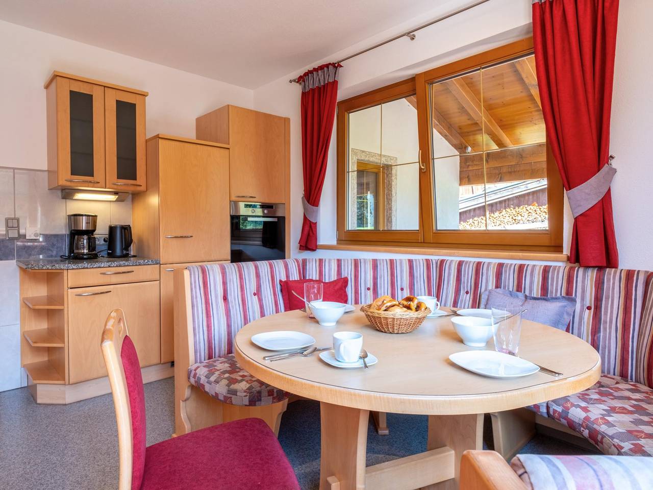 Chalet in Traumlage, nur 3 Minuten zum Lift in Söll, Kitzbüheler Alpen