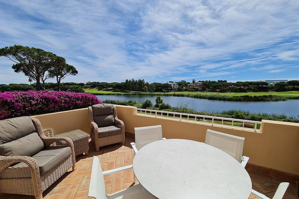 Apartment for 4 People in Quinta do Lago, Almancil