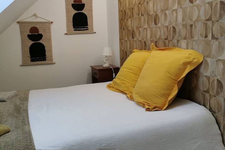 Gîte pour 10 personnes, avec jacuzzi et jardin à Plouigneau - 4