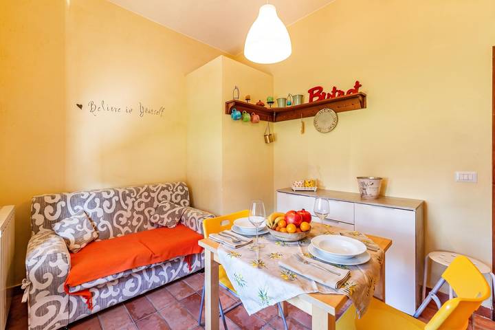 Apartamento entero, Apartment Melograno Shared Pool for 3 pax in Castiglione del Lago, Lago Trasimeno