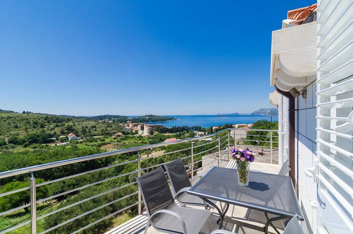 Gîte pour 5 personnes, avec vue sur l’océan et balcon à Cavtat - 2