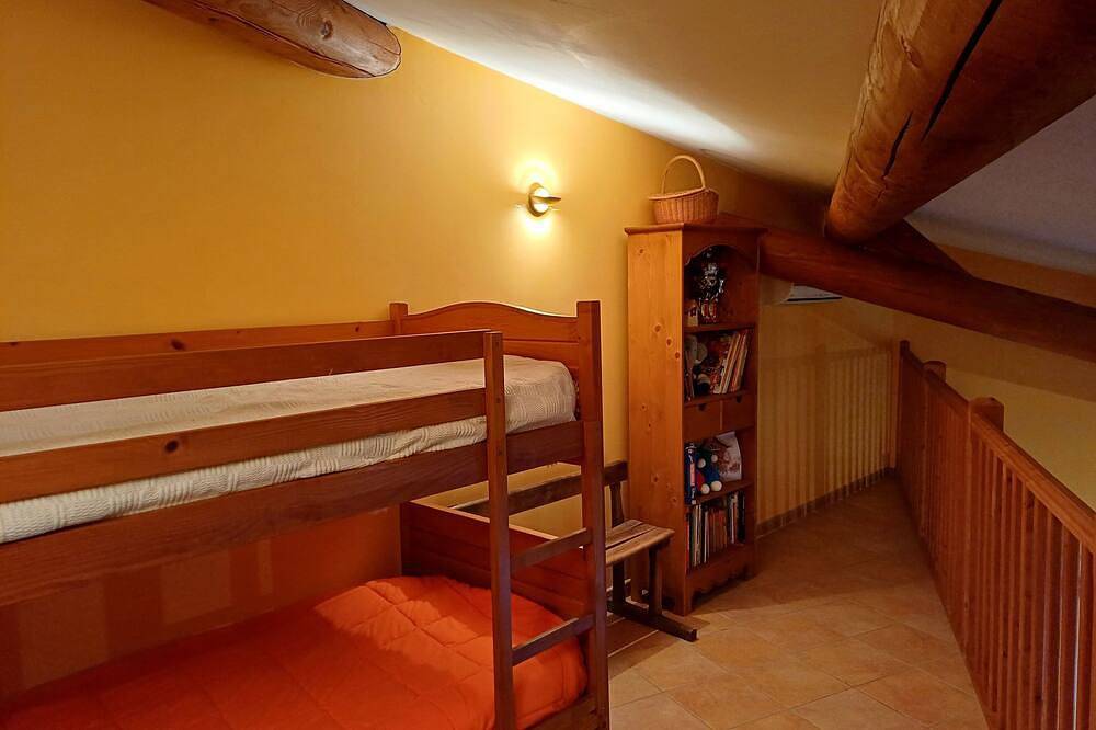 Gîte Maison individuelle avec piscine près de Vaison la romaine in Saint-Marcellin-lès-Vaison, Parc naturel régional du Mont-Ventoux