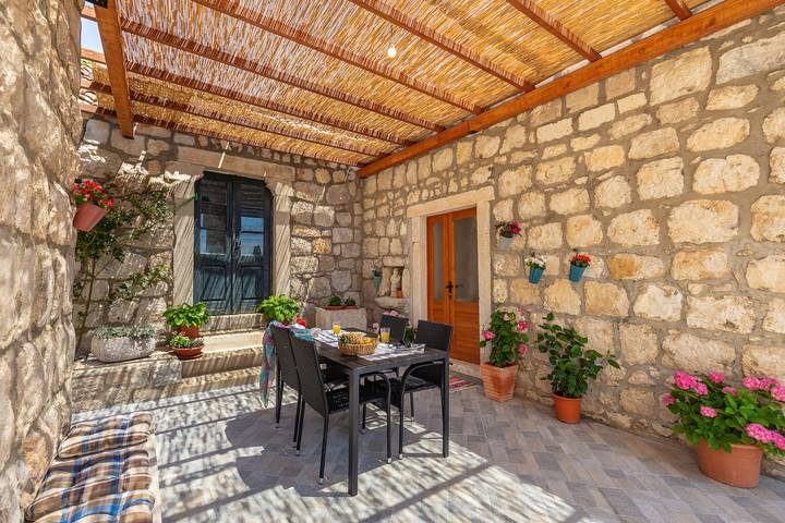 Ferienhaus für 4 Personen, mit Terrasse in Grad Dubrovnik - 2