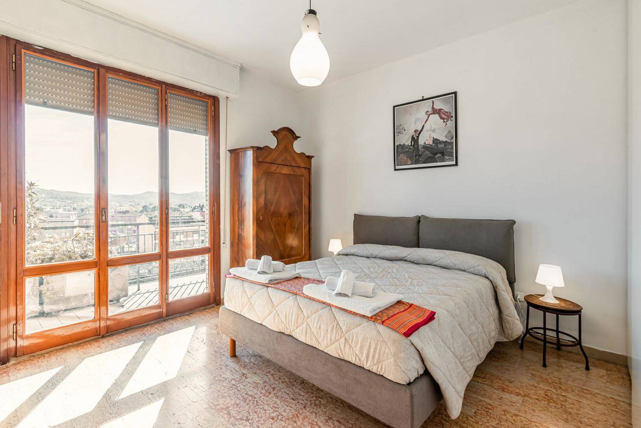 Ganze Wohnung, Ferienwohnung für 2 Personen mit Balkon/Terrasse in Pesaro, Valle del Metauro