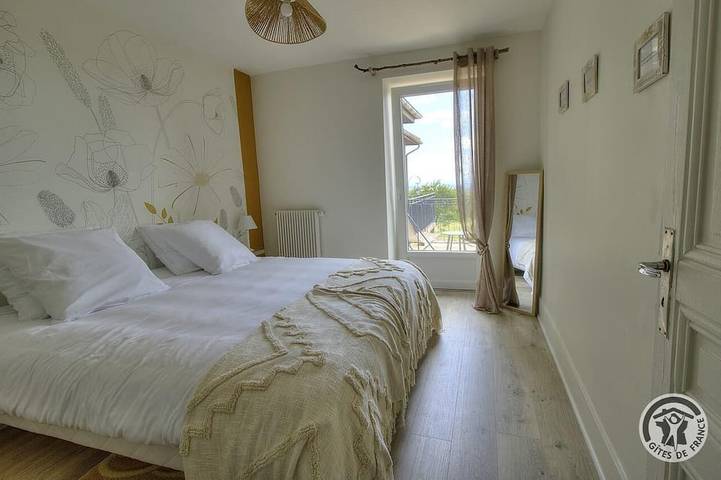 Location de vacances pour 6 personnes, avec jardin à Chiroubles - 2