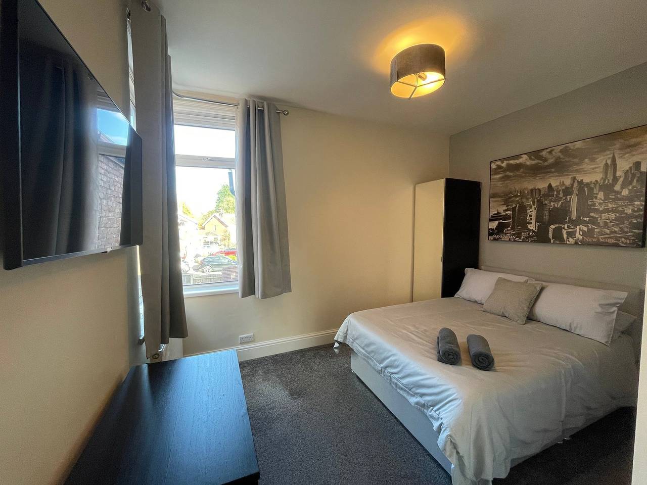 4 Luxury Ensuite Bedrooms, Games & Arcade Room in Manchester, Greater Manchester