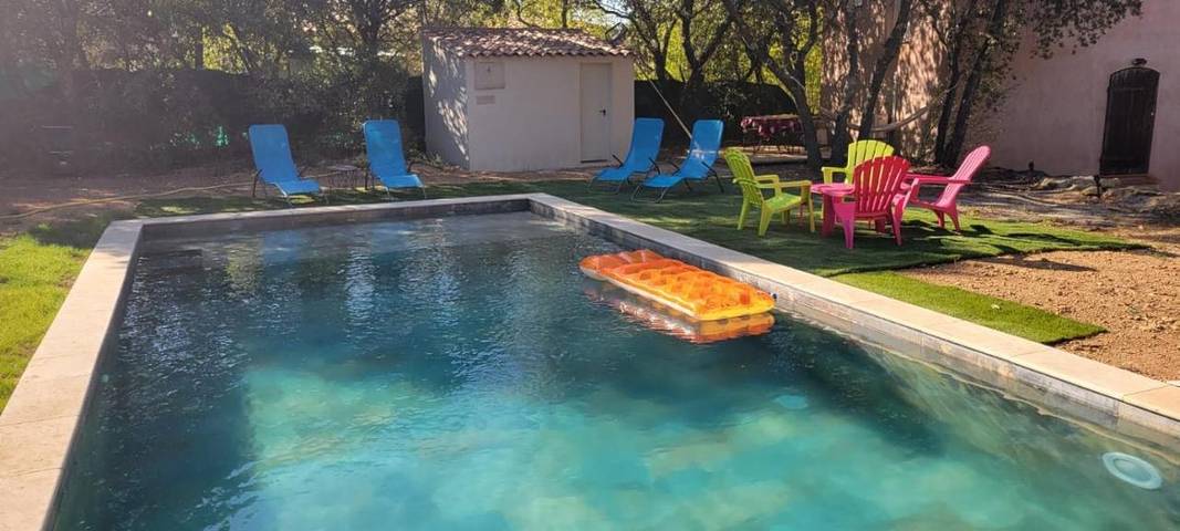 Maison d’hôte pour 2 personnes, avec jardin et vue ainsi que piscine et terrasse à Rognes - 3