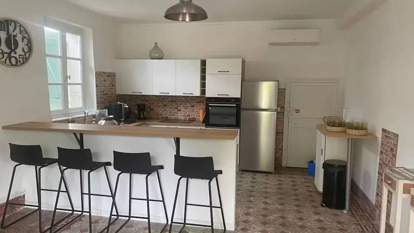 Location de vacances pour 13 personnes, avec jardin et piscine, animaux acceptés à Barry-d'Islemade - 4