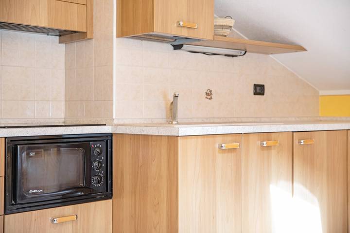 Hel lägenhet, 'Chalet Letizia Apartment Bilo' with Mountain View, Balcony & Wi-Fi in Livigno (Town), Livigno