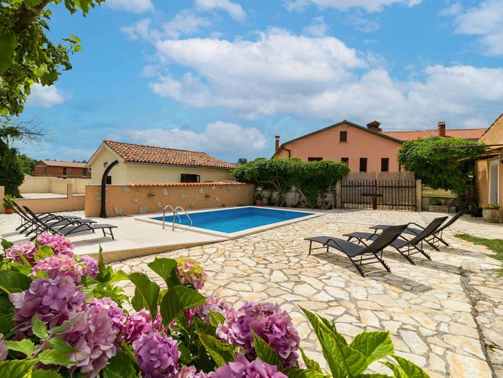 Ferienhaus für 9 Personen, mit Garten und Terrasse, mit Haustier in Barban - 2