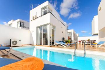 Villa for 4 People in Playa Grande (Canary Islands), Tías, Photo 1