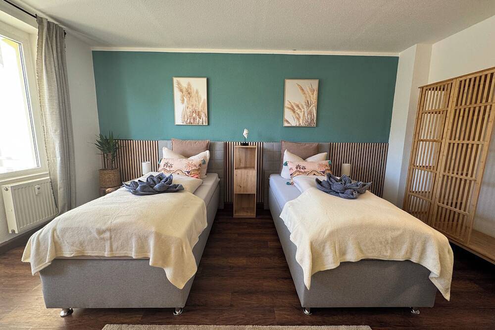 Ganze Wohnung, Ferienwohnung 2 im Beachhouse am Goitzschesee - strandnah & familienfreundlich in Bitterfeld, Bitterfeld-Wolfen