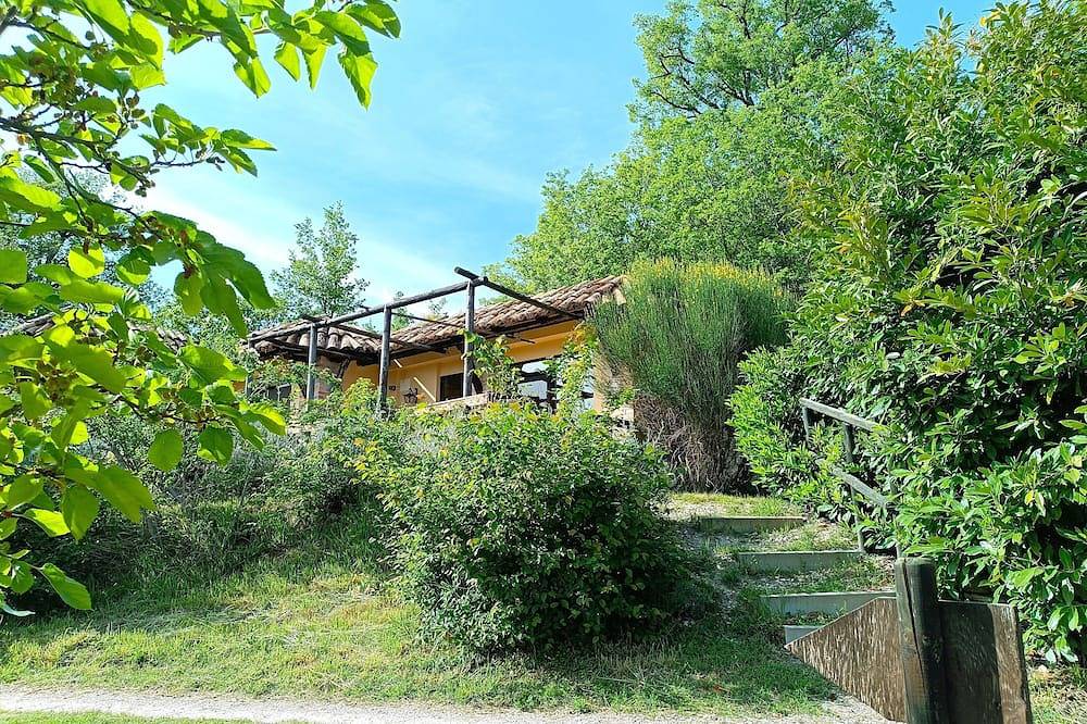 Ganze Wohnung, Abhängigkeit im Landhaus für 4 Personen + 2 extra in Urbino. Panorama! in Urbino, Pesaro-Urbino