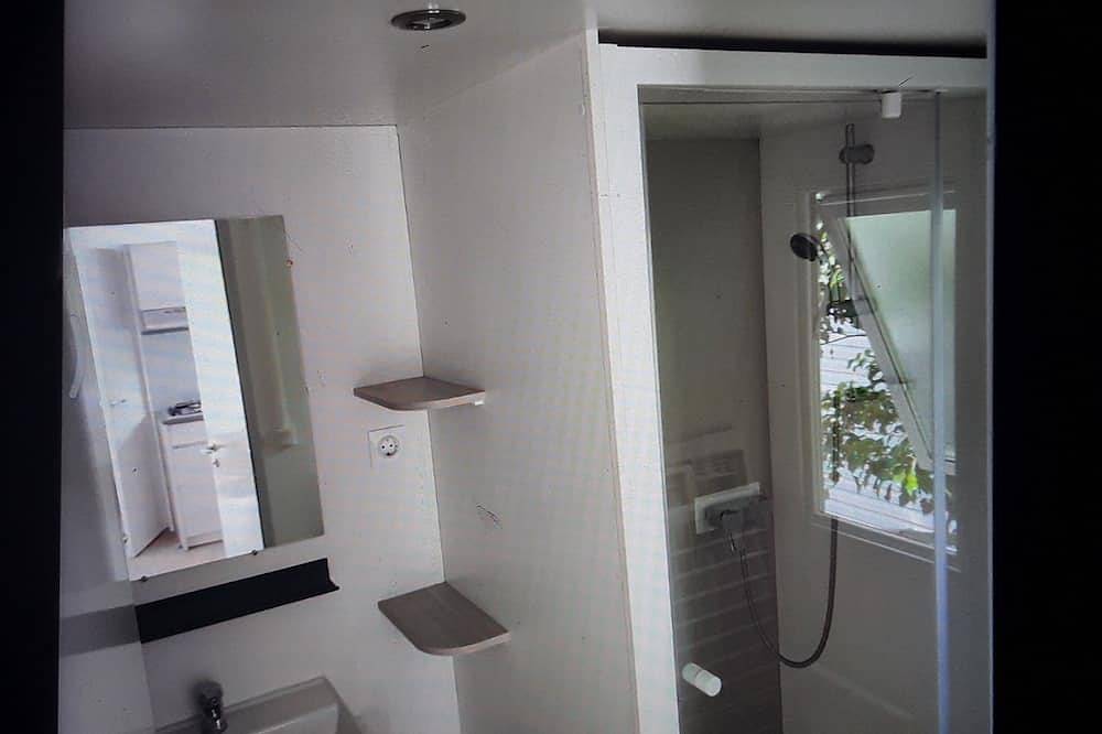 Mobil-home 4 Personnes Camping 4 Étoiles Piscine in Laruns, Béarn
